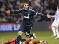 FB体育APP-阿尔瓦雷斯爆发难救主，卡塔尔强势晋级映衬英格兰隐忧